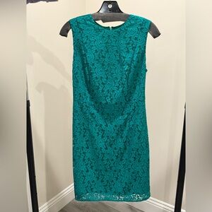 Elegant Emerald Green Lace Dress
